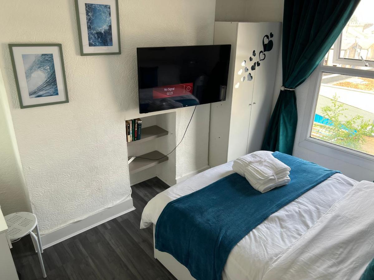 Luxury 1Bed Holiday Flat-10 Minutes From London Bridge & 3Mins Walk To Lewisham Dlr Apartment Exterior photo